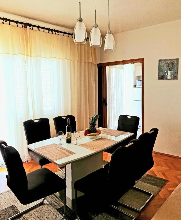 Apartments Tony Stanici - Omiš Zewnętrze zdjęcie