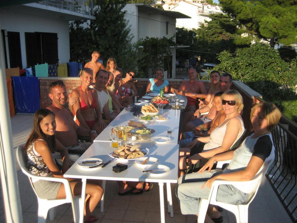 Apartments Tony Stanici - Omiš Zewnętrze zdjęcie
